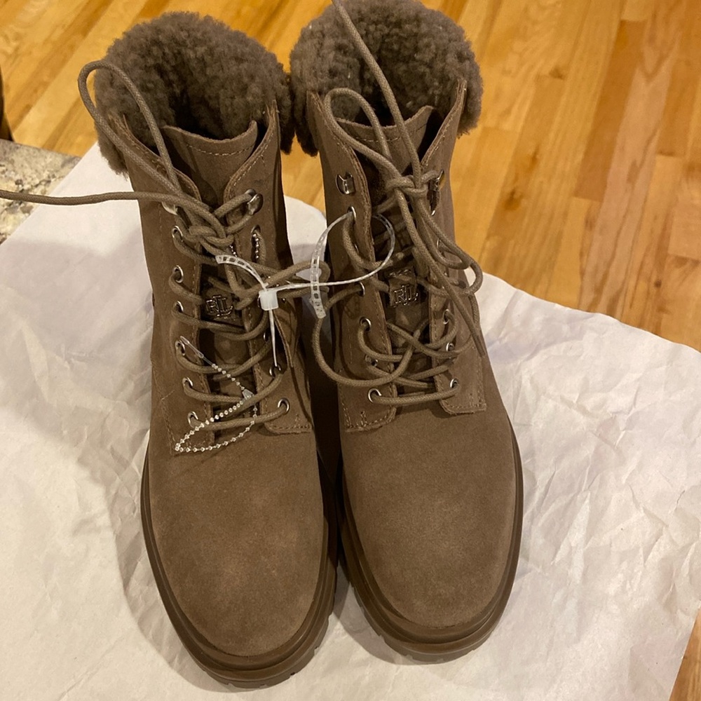 NWT RALPH LAUREN WOMEN’S SUEDE BOOTS
